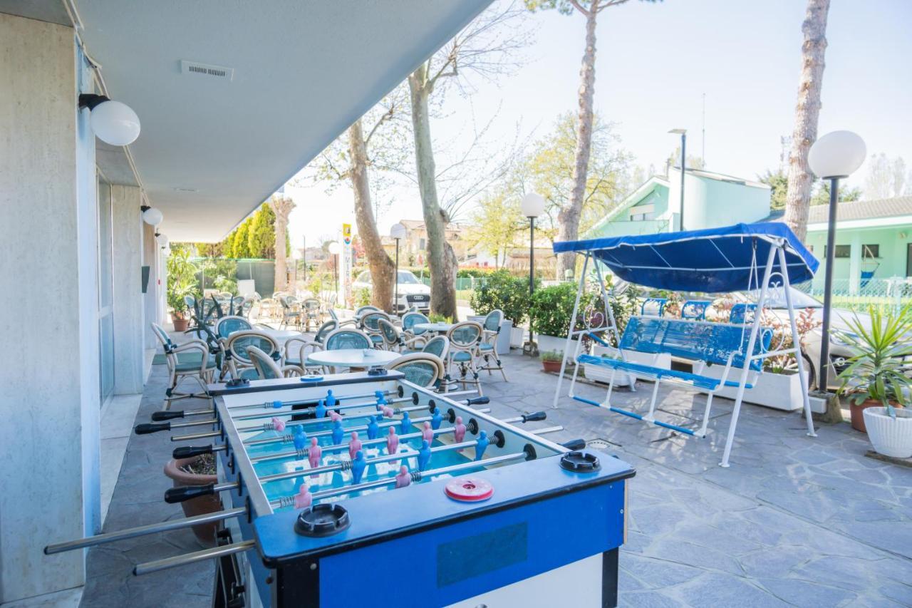 Hotel Mirage Bellaria-Igea Marina Buitenkant foto