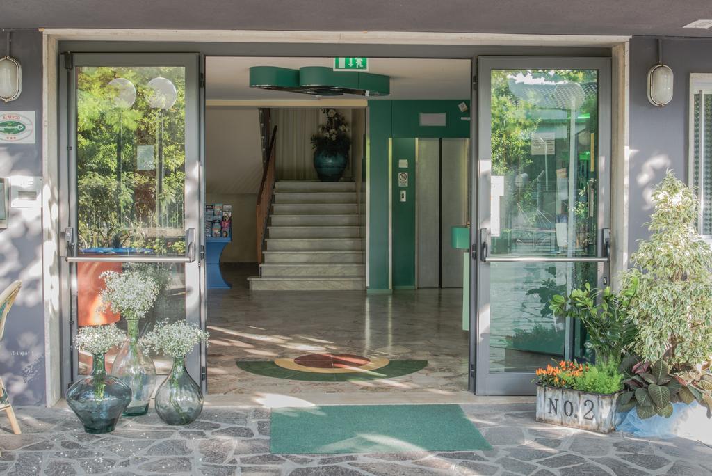 Hotel Mirage Bellaria-Igea Marina Buitenkant foto