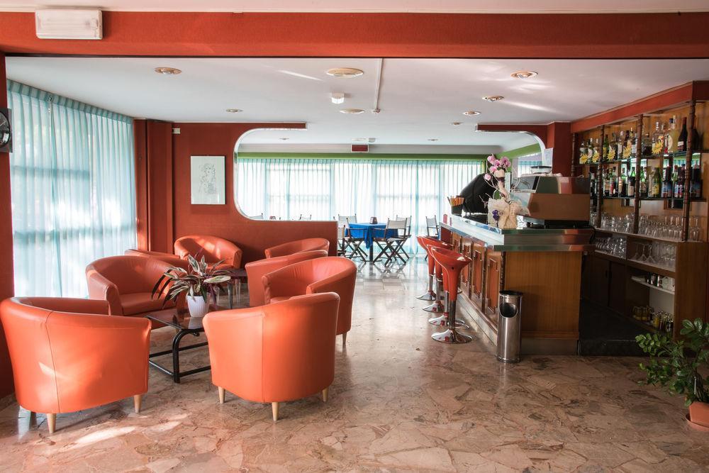 Hotel Mirage Bellaria-Igea Marina Buitenkant foto